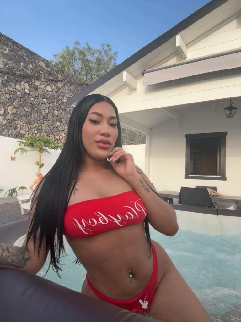 Chica busca chico en Tenerife: 