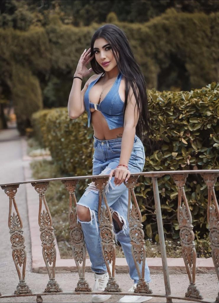 607435031: Chica busca chico en Alicante
