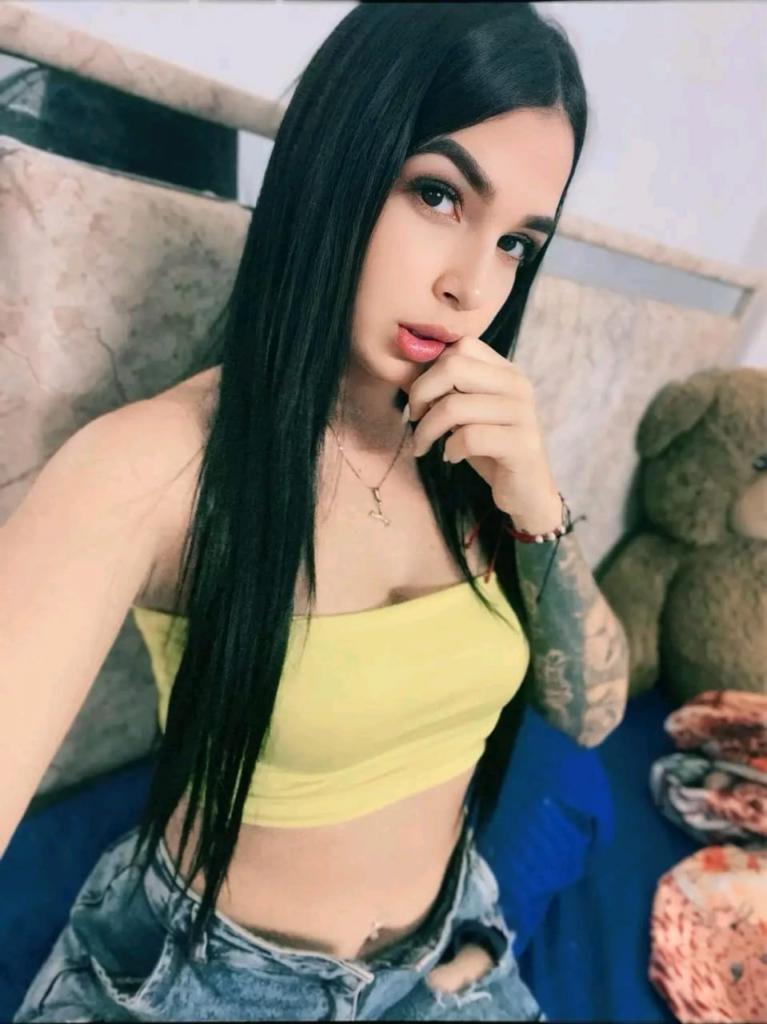 Chica busca chico en Tenerife: 