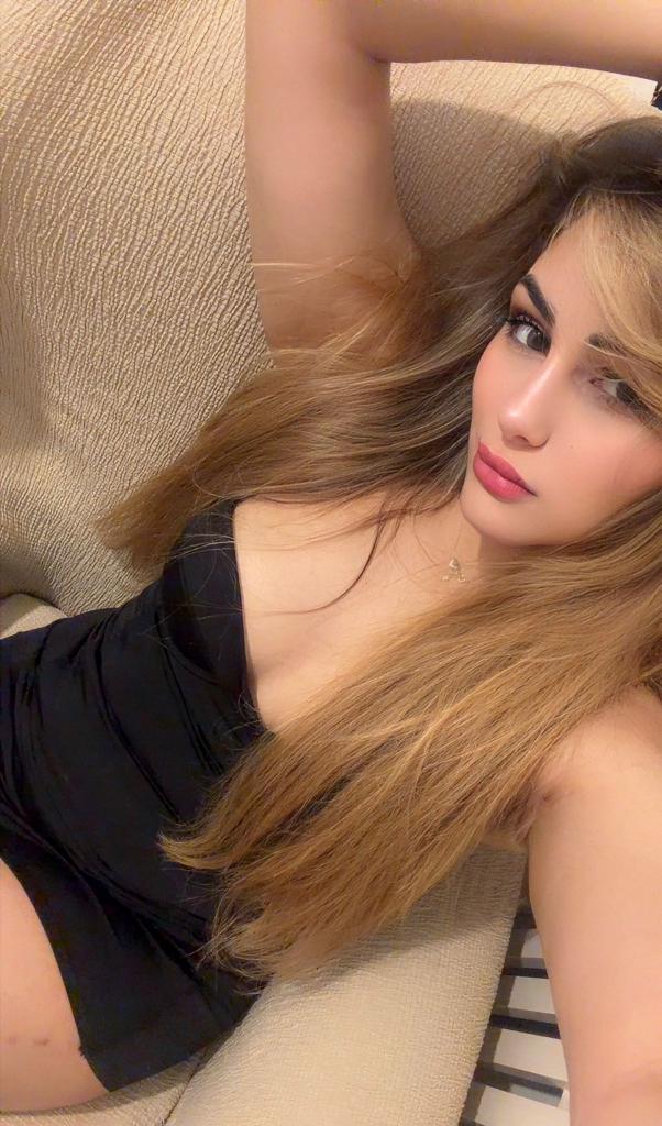 665823471: Chica busca chico en Madrid