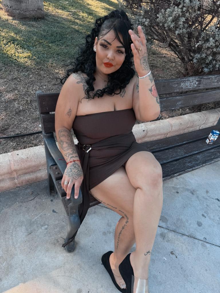 Chica busca chico en Almería: 