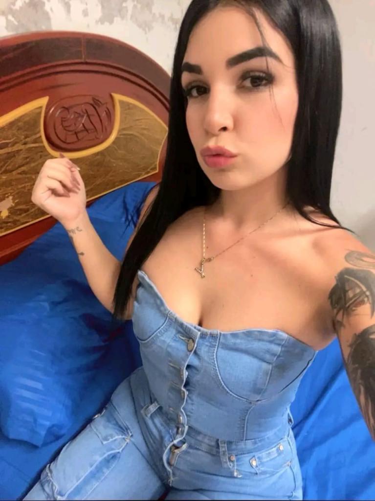 Chica busca chico en Tenerife: 