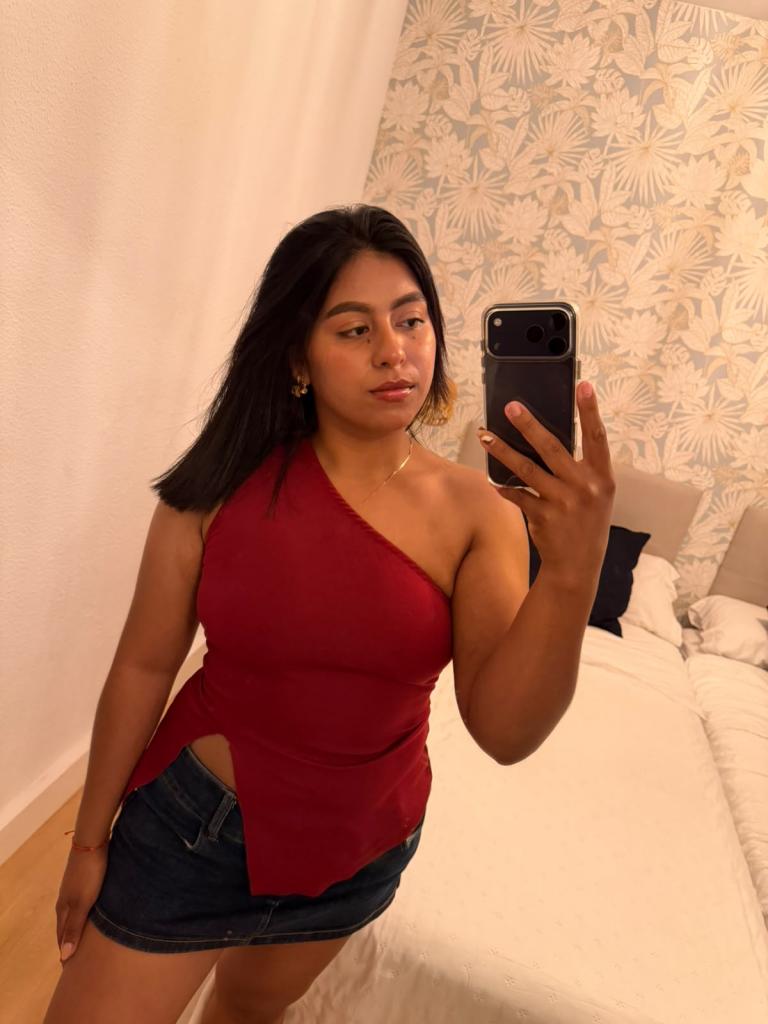 Chica busca chico en Sevilla: Chica busca chico