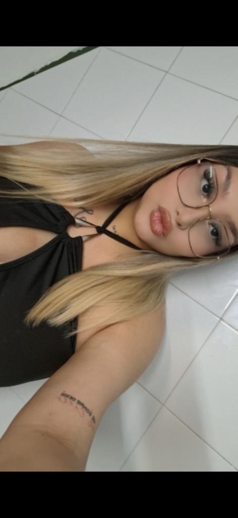 722158479: Chica busca chico en Menorca