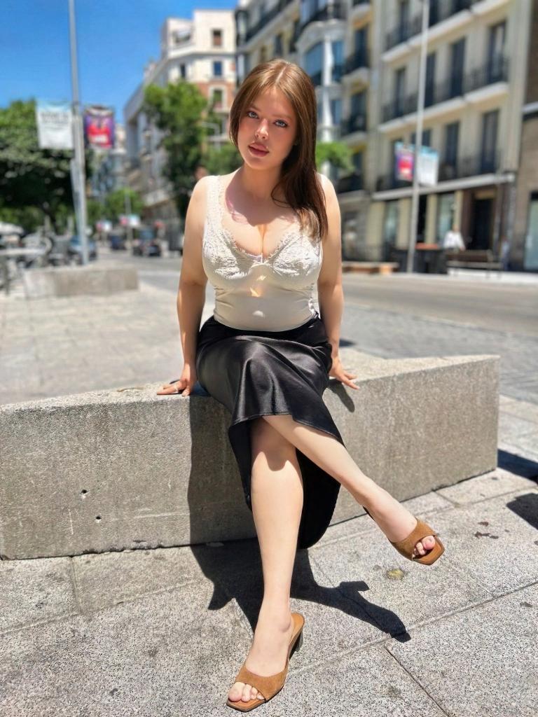 644730088: Chica busca chico en Madrid