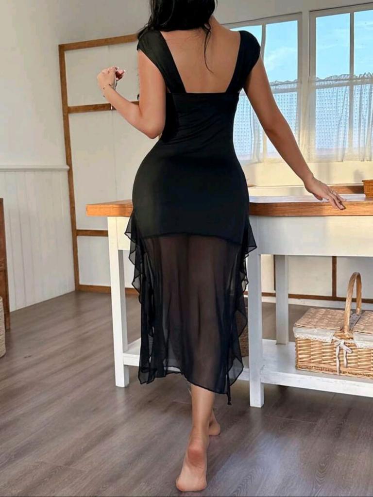 692866260: Chica busca chico en Sevilla
