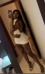 658287236: Chica busca chico en Cádiz