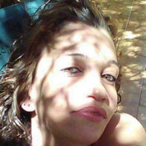 670225673: Chica busca chico en Barcelona