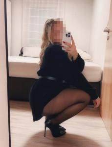 647247950: Chica busca chico en Lugo