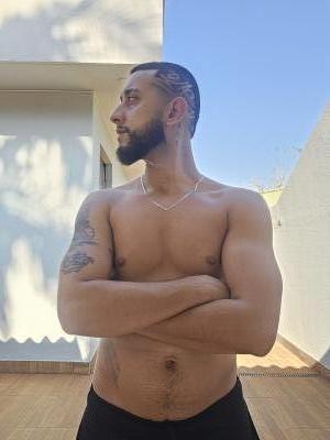 691827144: Chico busca chica en Sevilla
