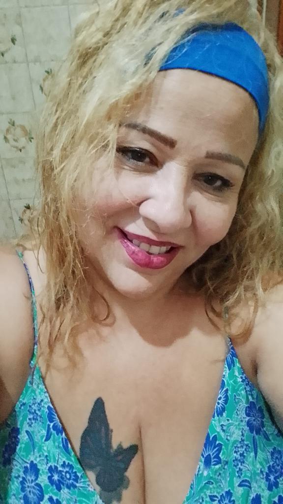 632980847: Chica busca chico en Sevilla
