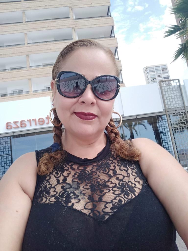 Chica busca chico en Sevilla: 