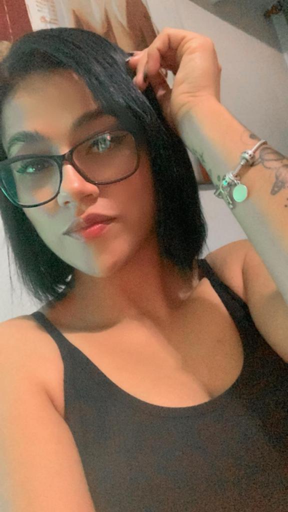 643560116: Chica busca chico en La Coruña