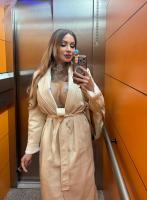 670849719: Chica busca chico en Madrid