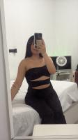 664581335: Chica busca chico en Barcelona