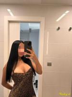 697652468: Chica busca chico en Málaga