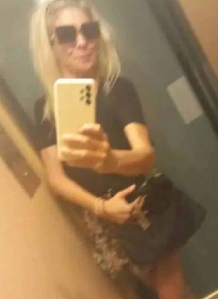 643946477: Chica busca chico en Málaga