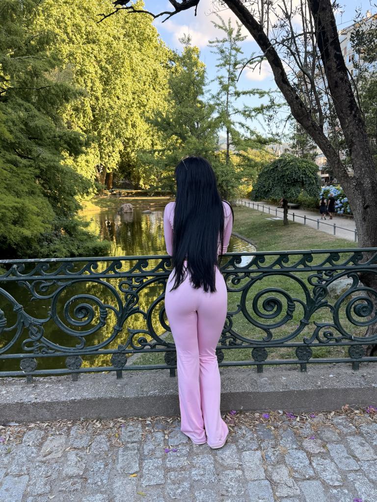 693223063: Chica busca chico en La Coruña