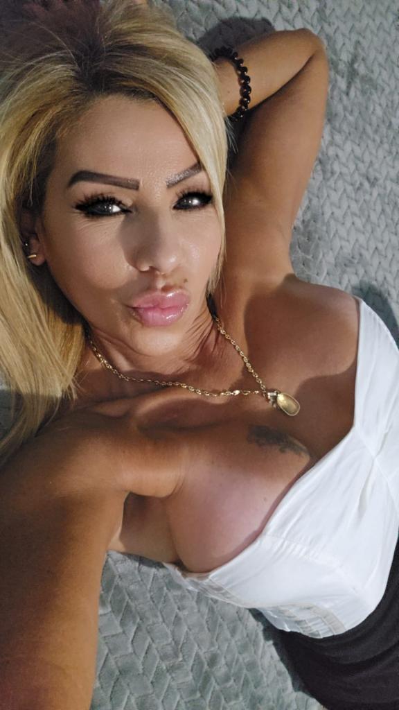 Chica busca chico en Barcelona: 