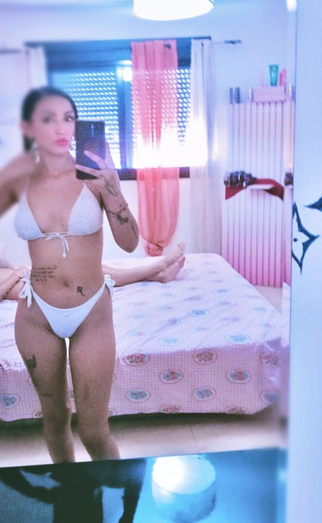 Chica busca chico en Almería: 