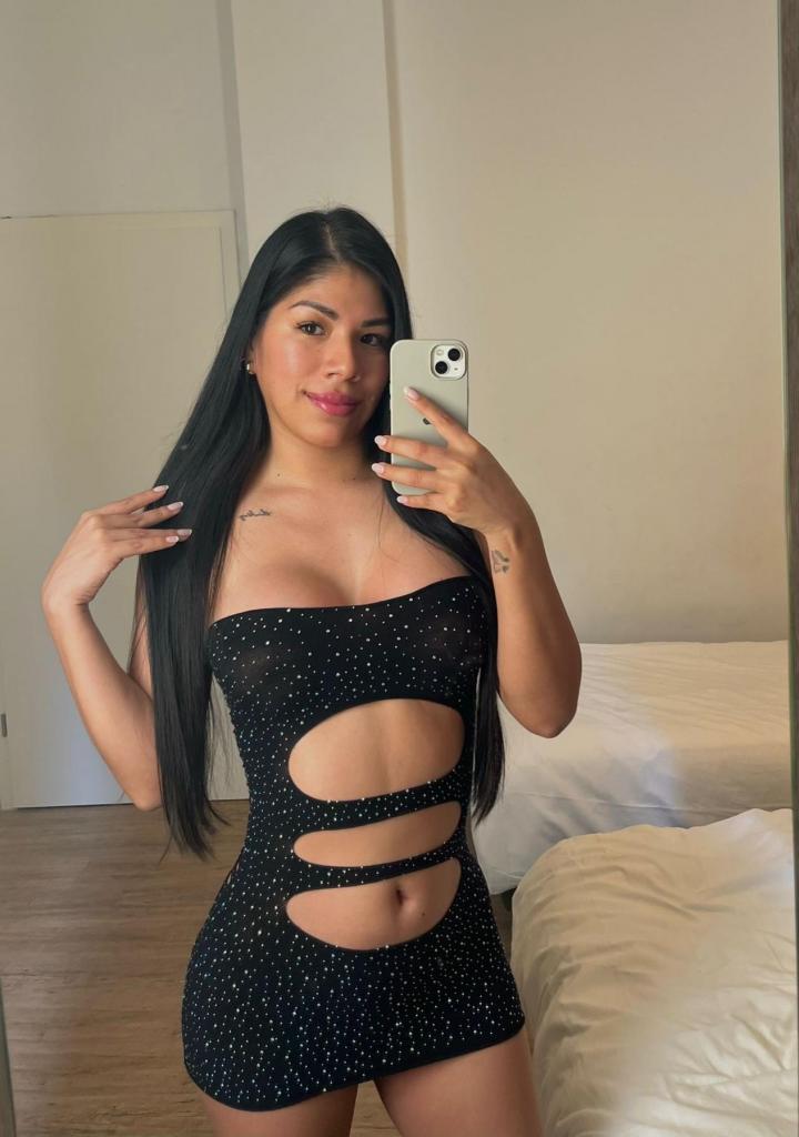 742088643: Chica busca chico en León