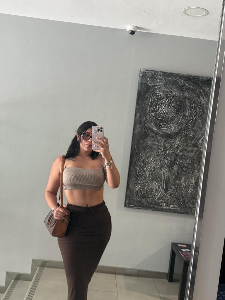 Chica busca chico en Almería: 