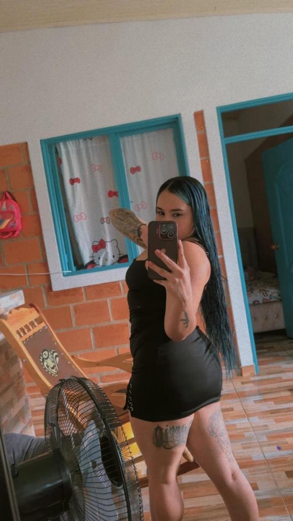 613336635: Chica busca chico en Barcelona