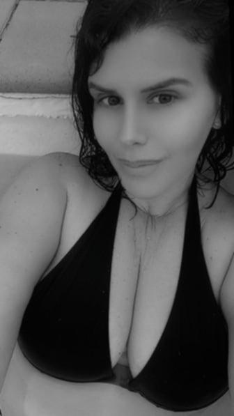 742012198: Chica busca chico en Pontevedra