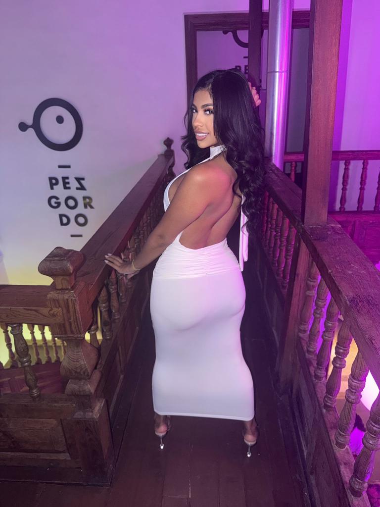 Chica busca chico en Tenerife: 