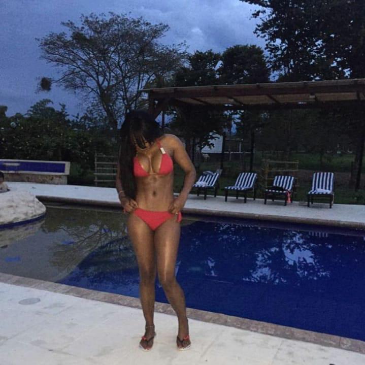 663185865: Chica busca chico en Murcia