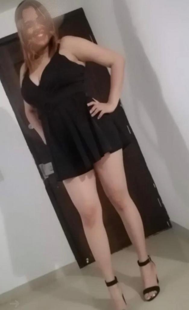 Chica busca chico en Granada: 