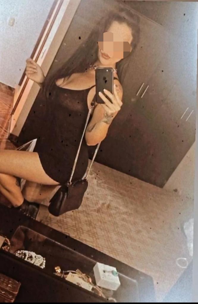 690130359: Chica busca chico en Madrid