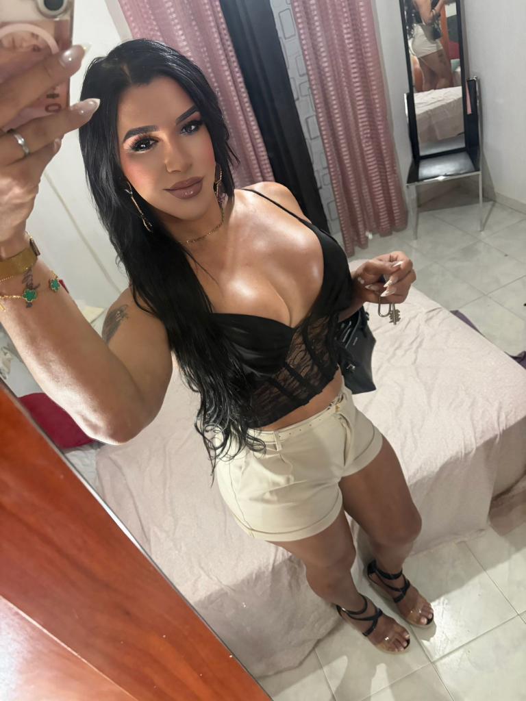 670791737: Transexual en Córdoba