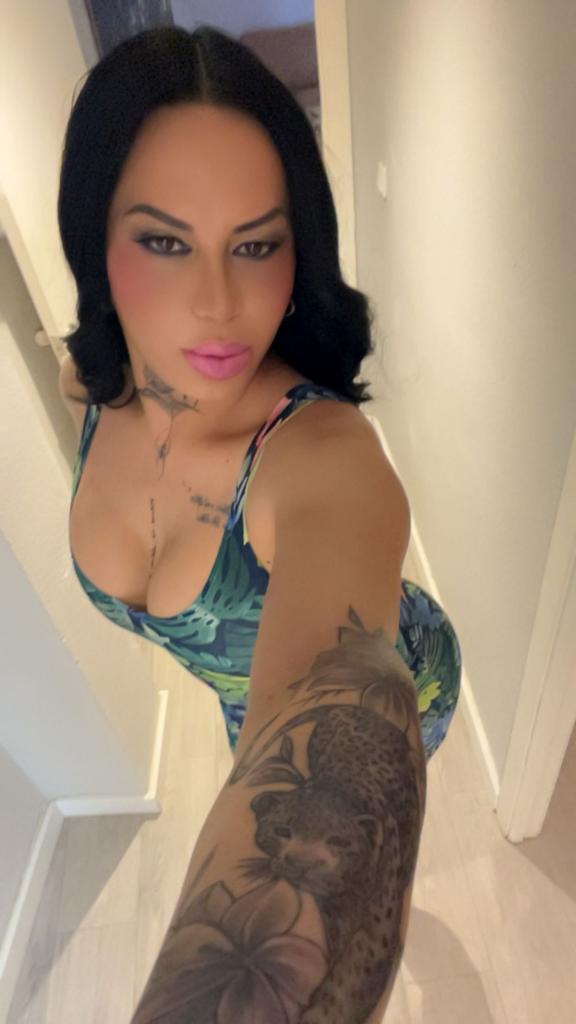 662477225: Travesti en Barcelona