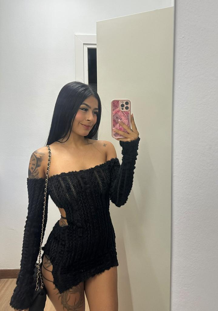 643844495: Chica busca chico en Barcelona