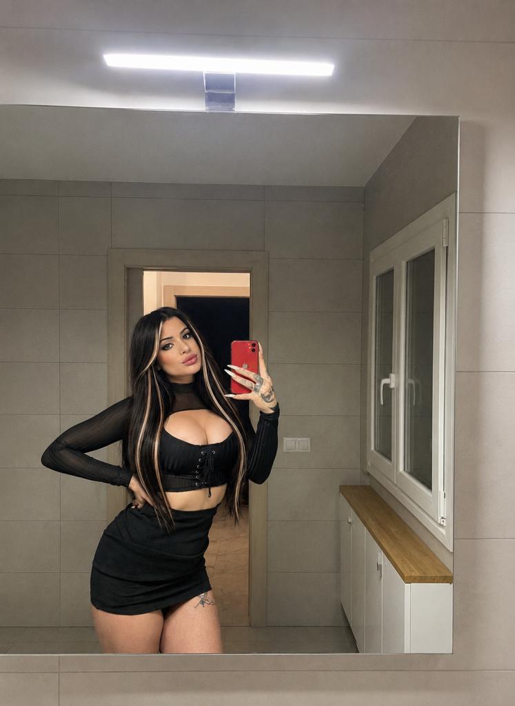 687784024: Travesti en Granada