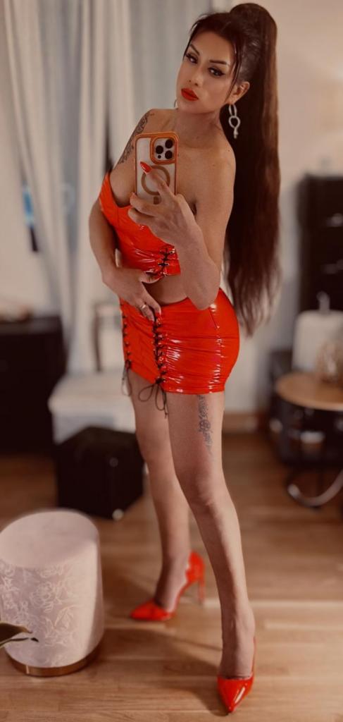 672097747: Travesti en Madrid