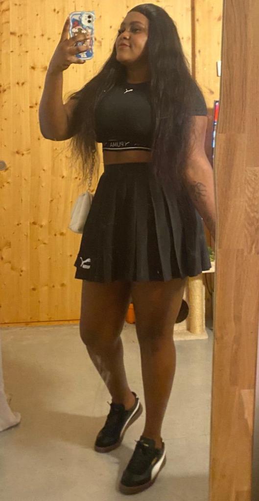 Chica busca chico en Granada: 