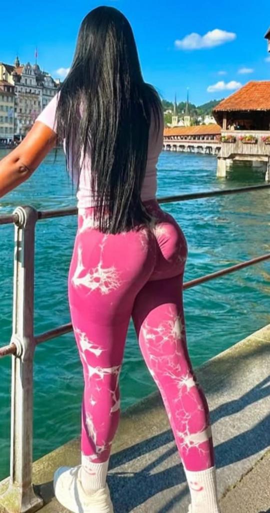 614933687: Chica busca chico en Barcelona