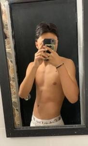 613392207: Chico busca chica en Málaga