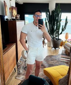 611850505: Chica busca chico en Madrid