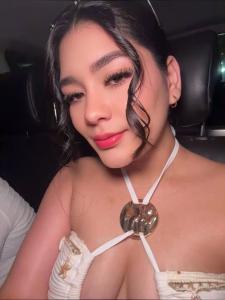 631167290: Chica busca chico en Almería