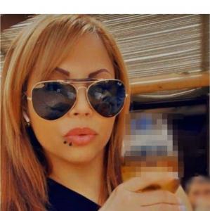 672340285: Chica busca chico en Barcelona