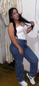 643987313: Chica busca chico en Alicante
