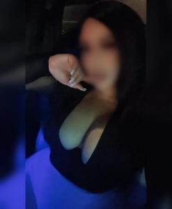 614933687: Chica busca chico en Barcelona