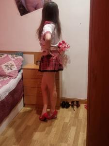651468077: Chica busca chico en Madrid