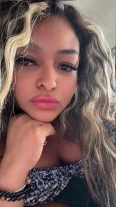 611237360: Chica busca chico en Murcia