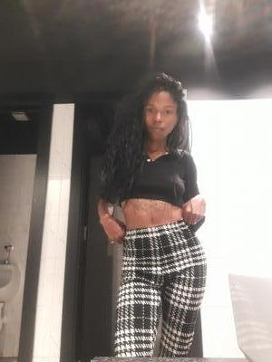 632651949: Chica busca chico en Barcelona