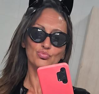 615959749: Chica busca chico en Barcelona