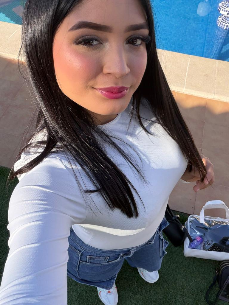 Chica busca chico en Murcia: Chica busca chico